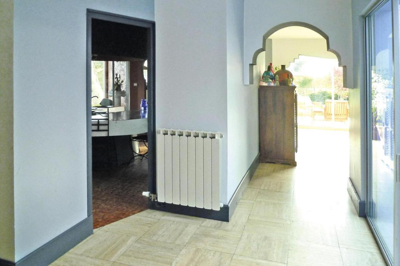 Holiday Home With Indoor Pool, Le Porge Exteriör bild