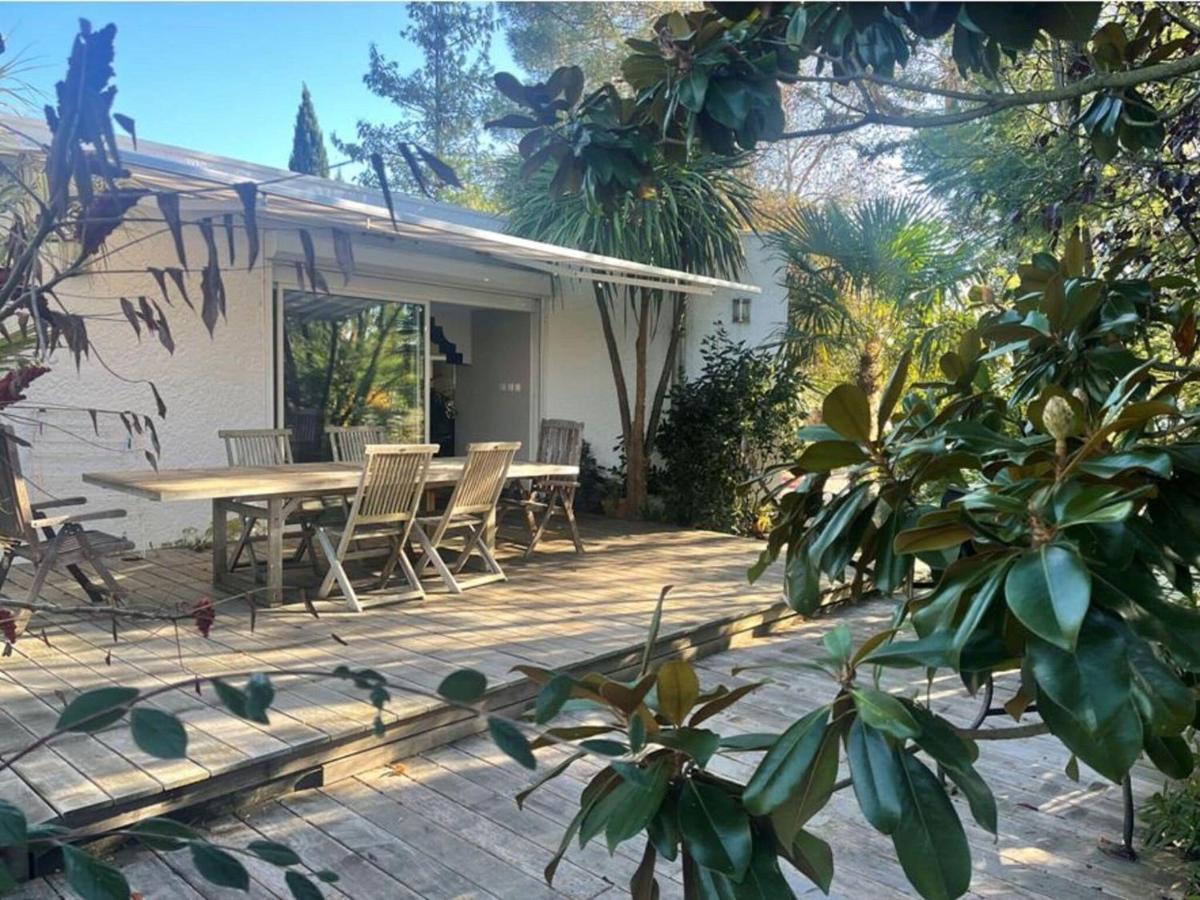 Holiday Home With Indoor Pool, Le Porge Exteriör bild