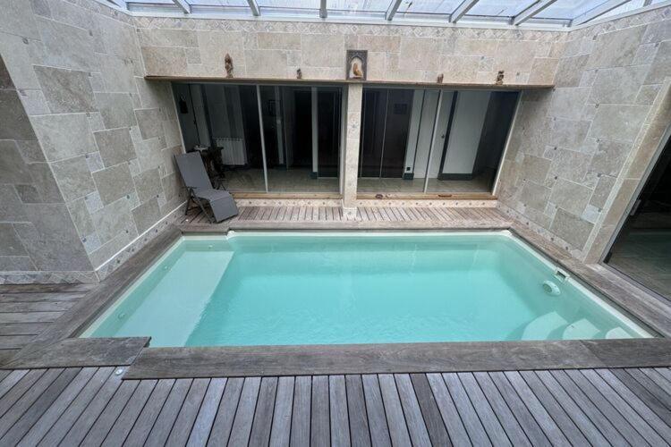 Holiday Home With Indoor Pool, Le Porge Exteriör bild