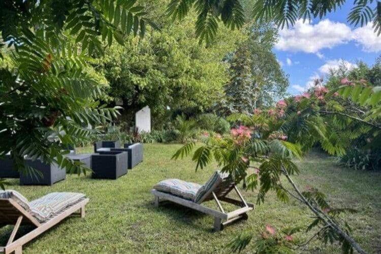 Holiday Home With Indoor Pool, Le Porge Exteriör bild
