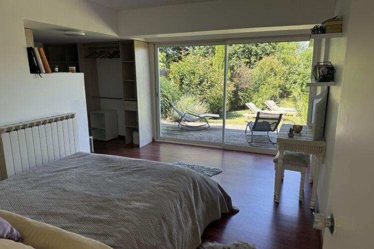 Holiday Home With Indoor Pool, Le Porge Exteriör bild